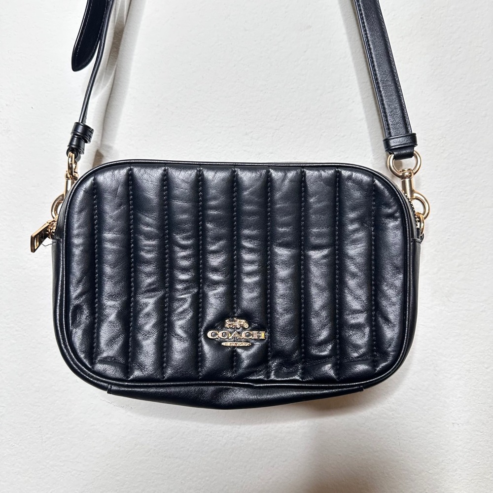 Coach Jes Messenger Crossbody Bag Black Quilted Leather Gold Hardware Camera Bag